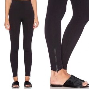 Spanx Seamless Ankle Zip Black Leggings Sz S
